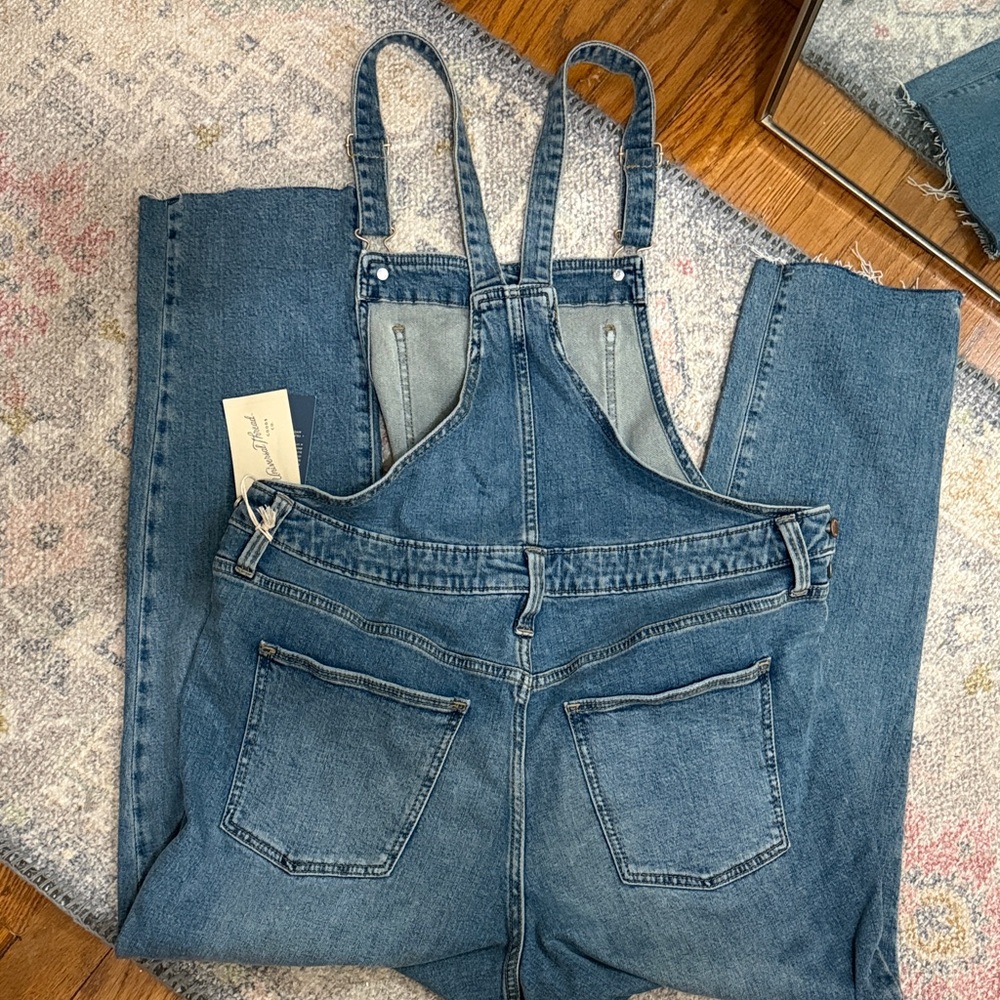 Universal Thread Classic Blue Jeans Overalls - Picture 2 of 4